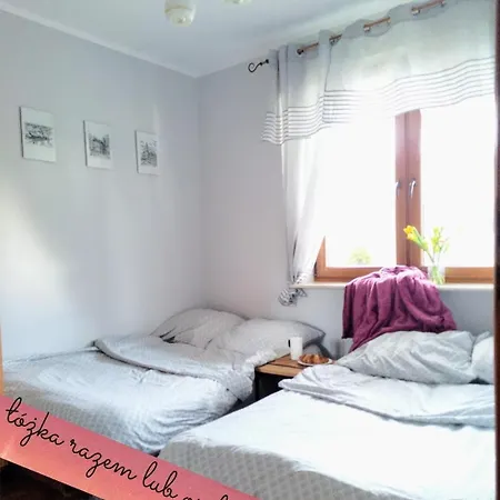 Komfortowy Dwupokojowy Z Tarasem I Garaz