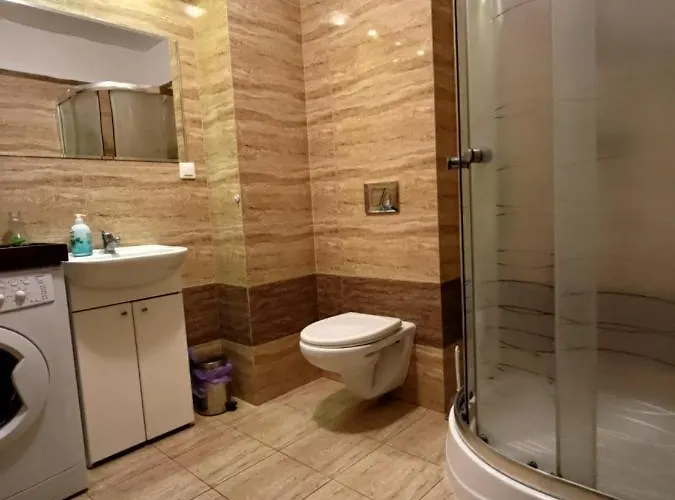 Komfortowy Dwupokojowy Z Tarasem I Garaz *