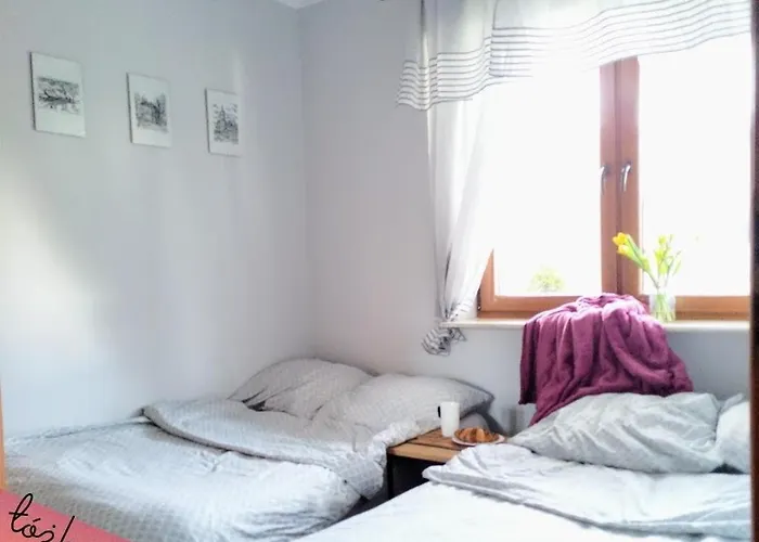 Komfortowy Dwupokojowy Z Tarasem I Garaz